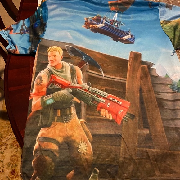 Fortnite t shirt - Picture 2 of 2